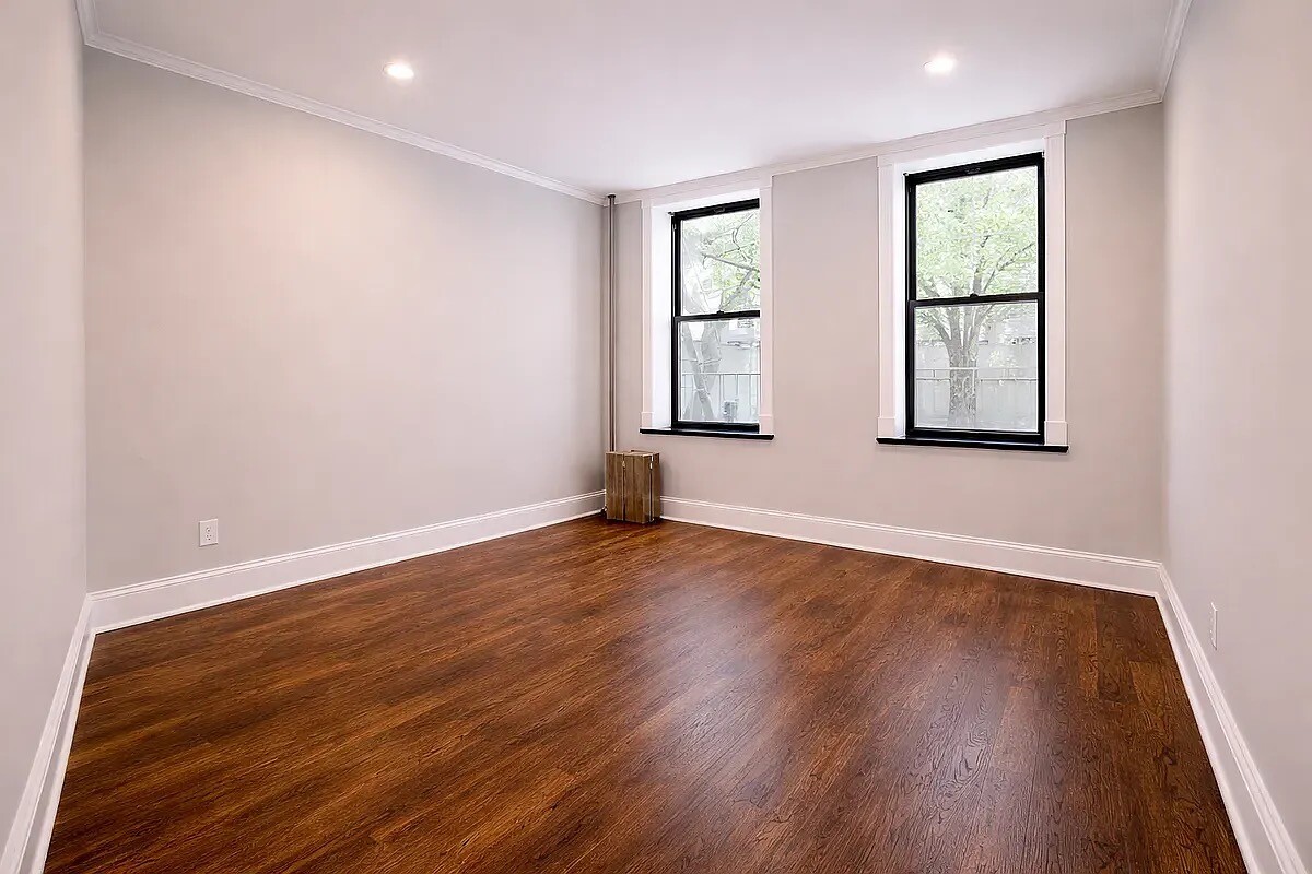 325 East 5th Street F2 E. Greenwich Village New York NY 10003