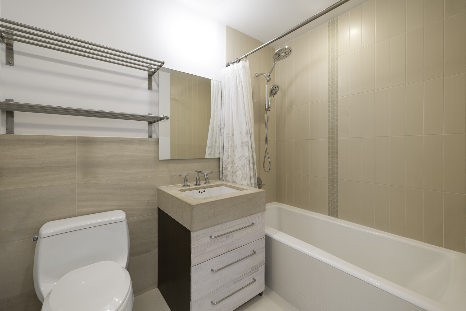 5-26 47th Road Long Island City Queens NY 11101