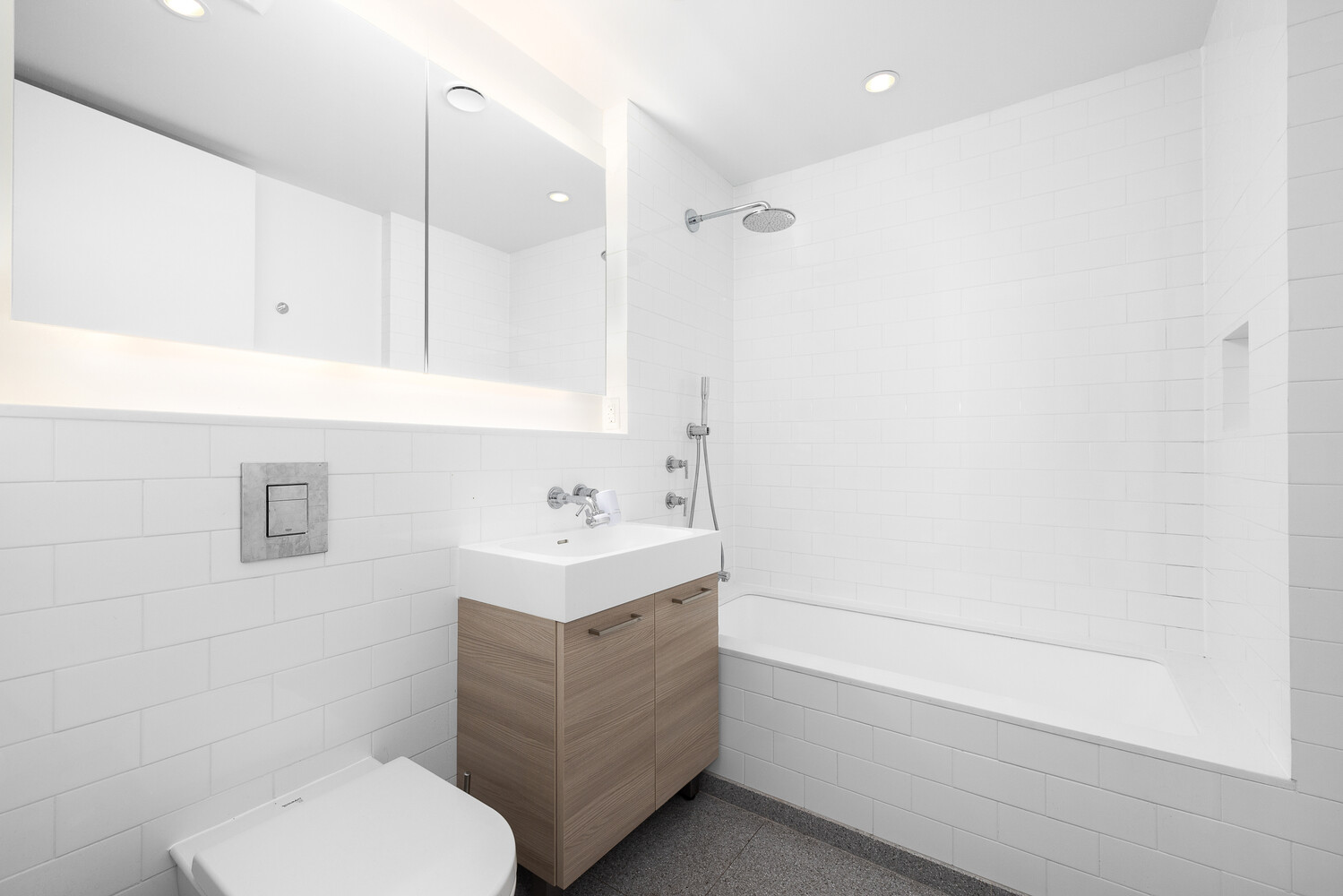 591 Third Avenue 17A Murray Hill New York NY 10016