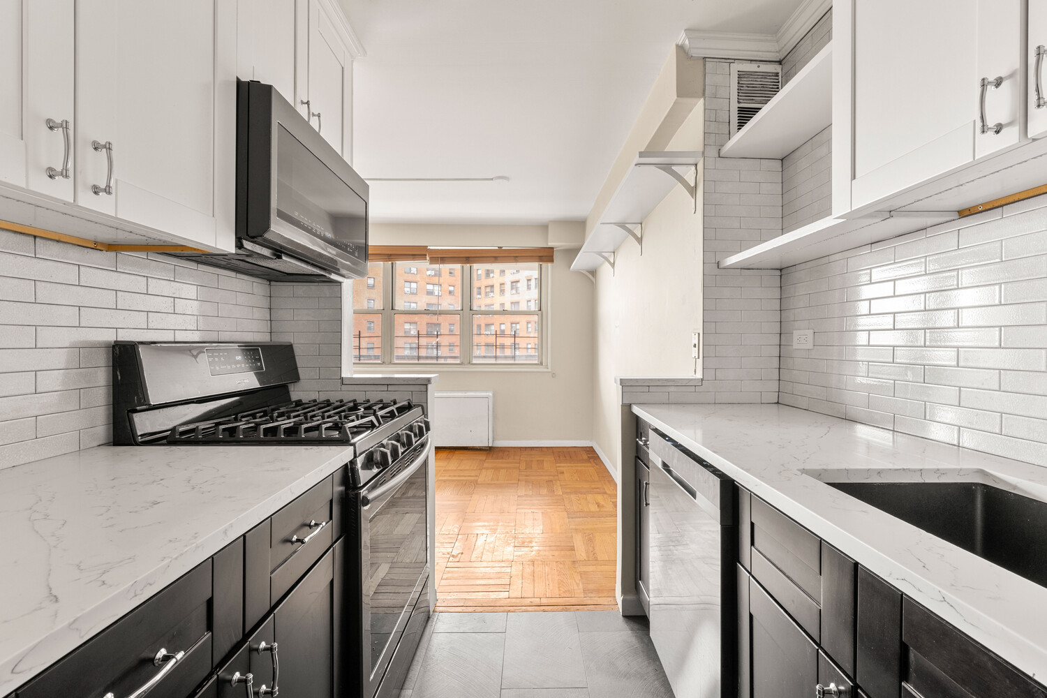 102-10 66th Road 8D Forest Hills Queens NY 11375