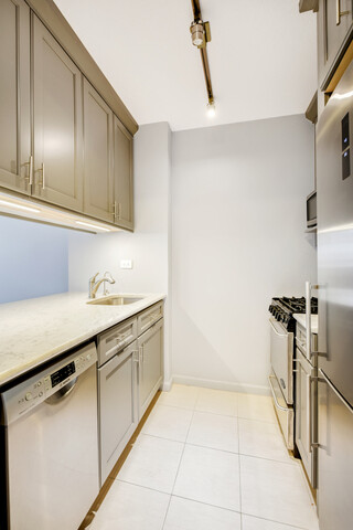 233 East 86th Street 15B Upper East Side New York NY 10028
