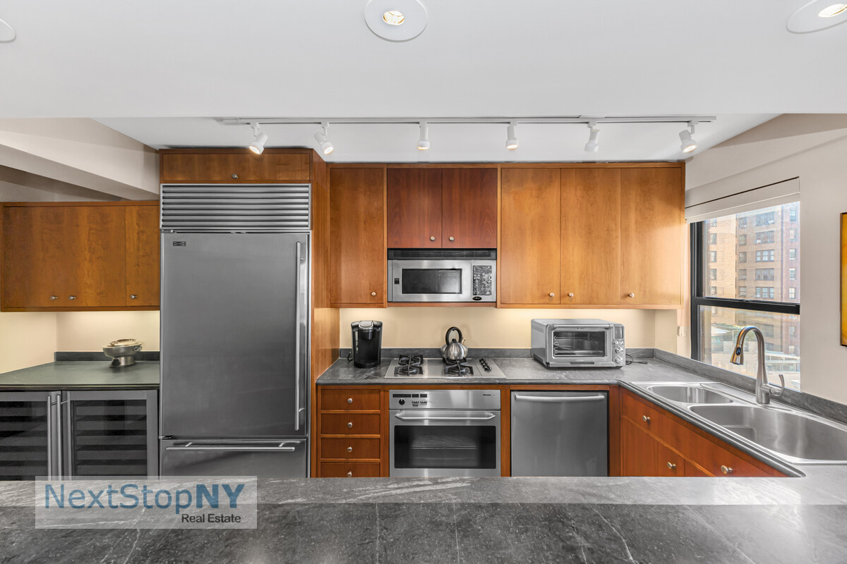 333 East 55th Street 12DE Sutton Place New York NY 10022
