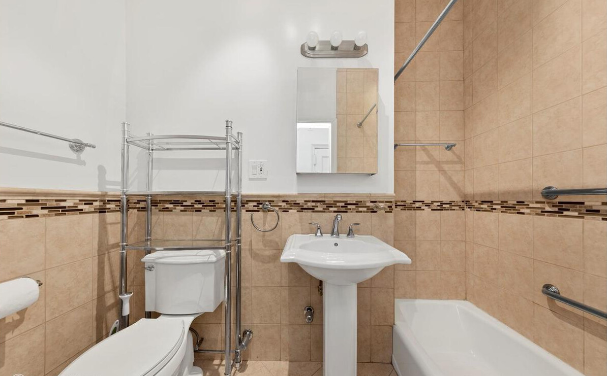 342 West 56th Street 2F Clinton New York NY 10019