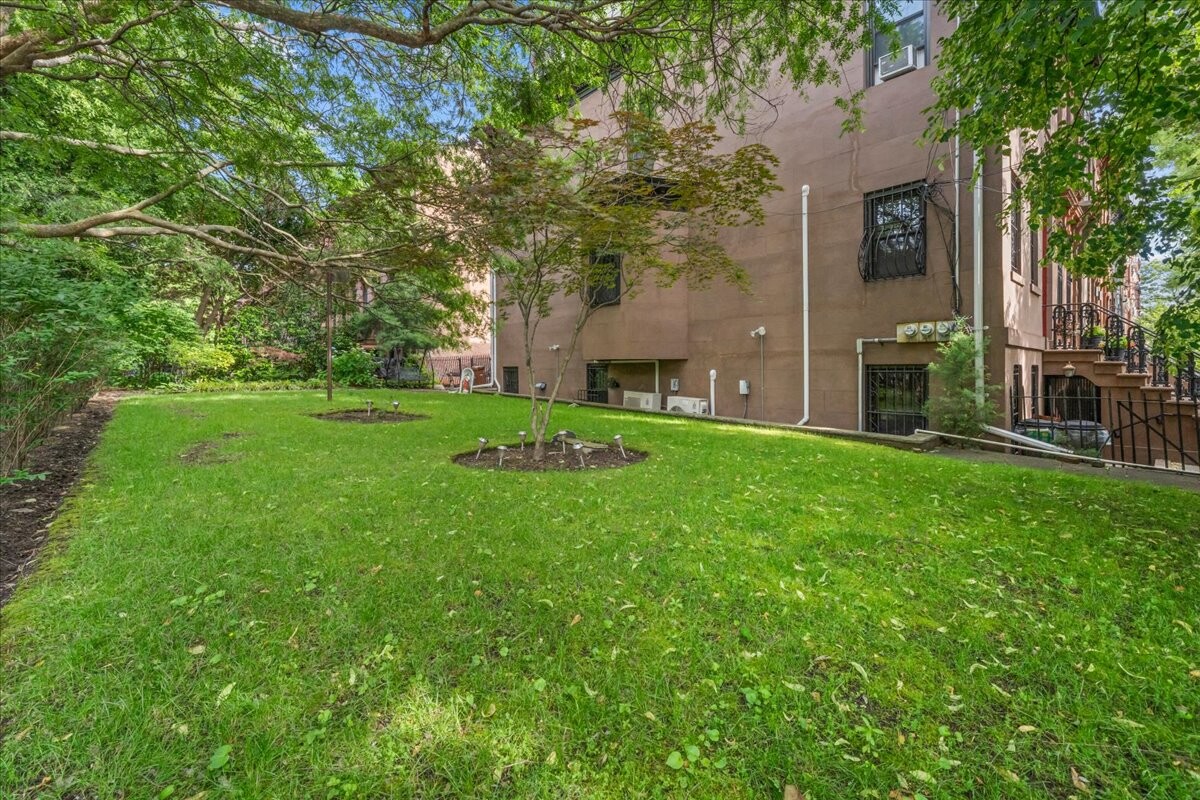 485 Clinton Street Carroll Gardens Brooklyn NY 11231