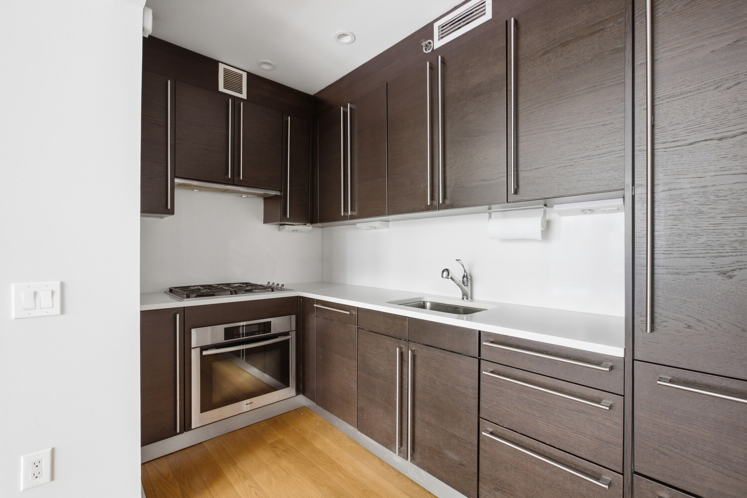 464 West 44th Street Clinton New York NY 10036