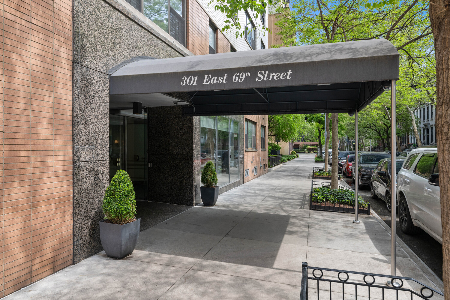 301 East 69th Street 4K Upper East Side New York NY 10021