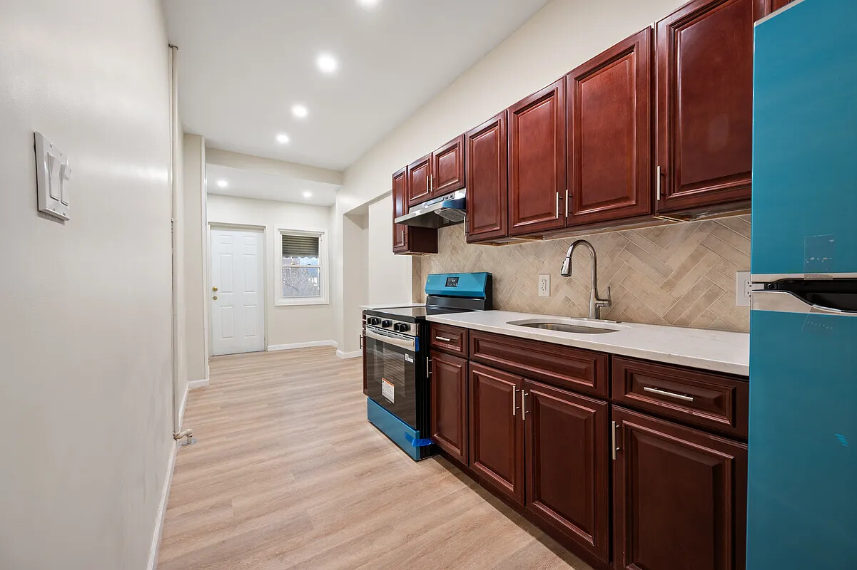 308 East 8th Street 1 Kensington Brooklyn NY 11218