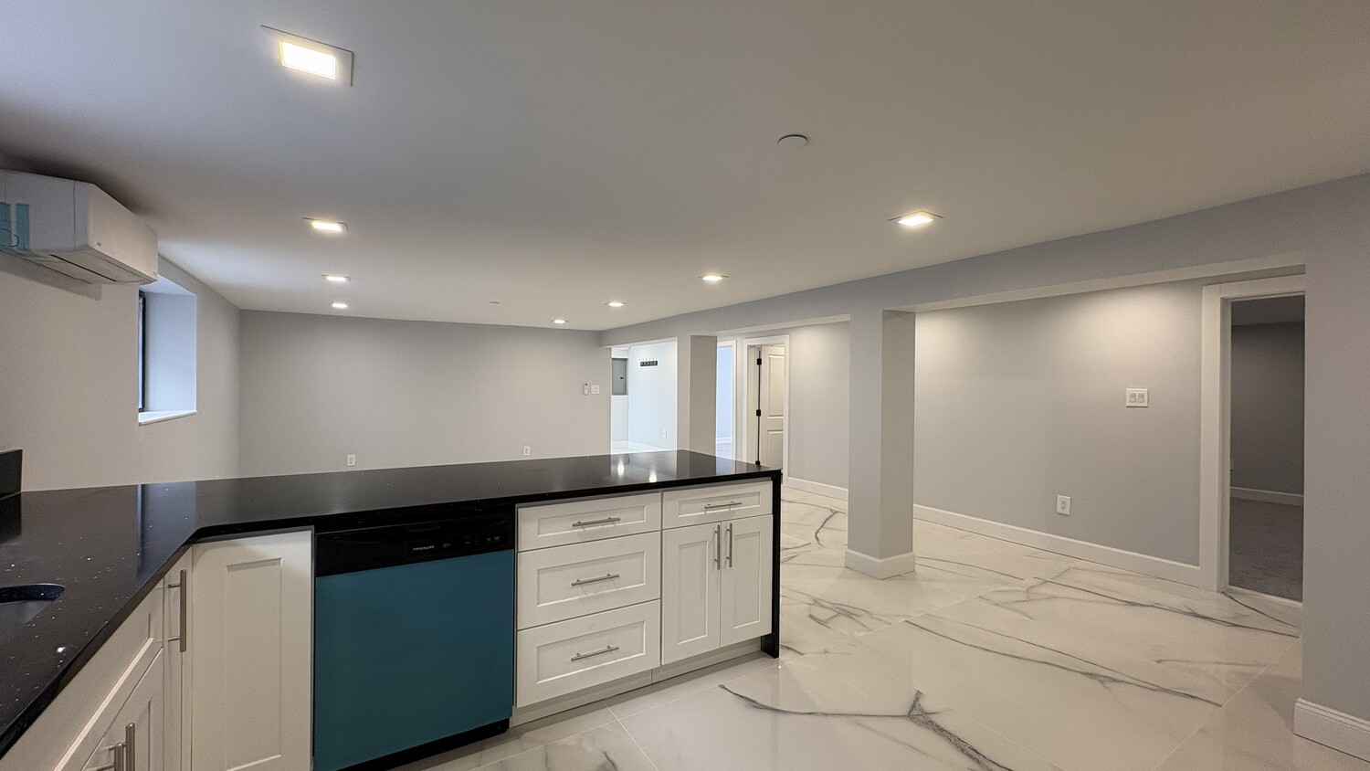 164 Beach 124th Street 3 Rockaway Park Queens NY 11694