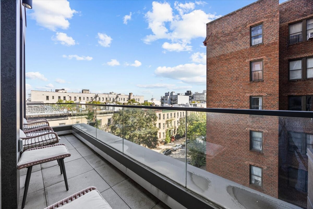 805 Washington Avenue 4B Crown Heights Brooklyn NY 11238