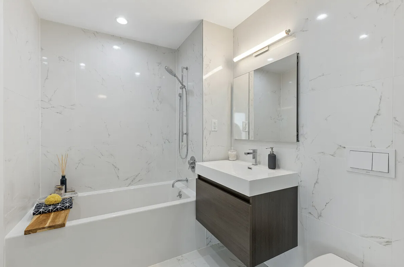 40 Pinehurst Avenue 7B Hudson Heights New York NY 10033