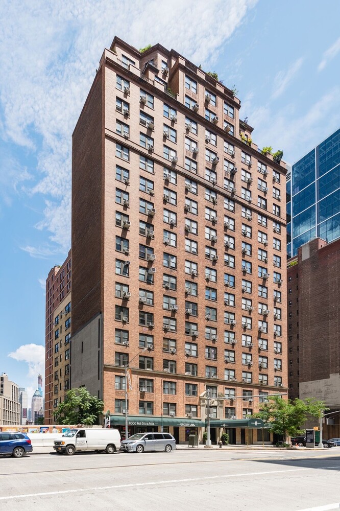 433 West 34th Street Clinton New York NY 10001