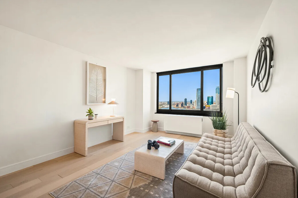 200 Rector Place 35C Battery Park City New York NY 10280