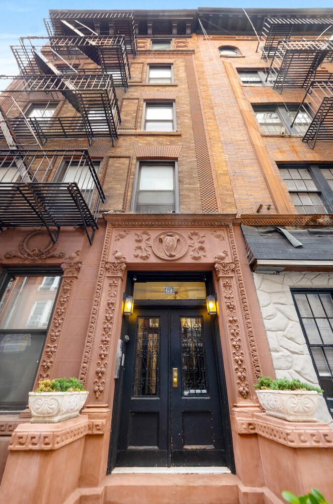 69 Pineapple Street 6 Brooklyn Heights Brooklyn NY 11201