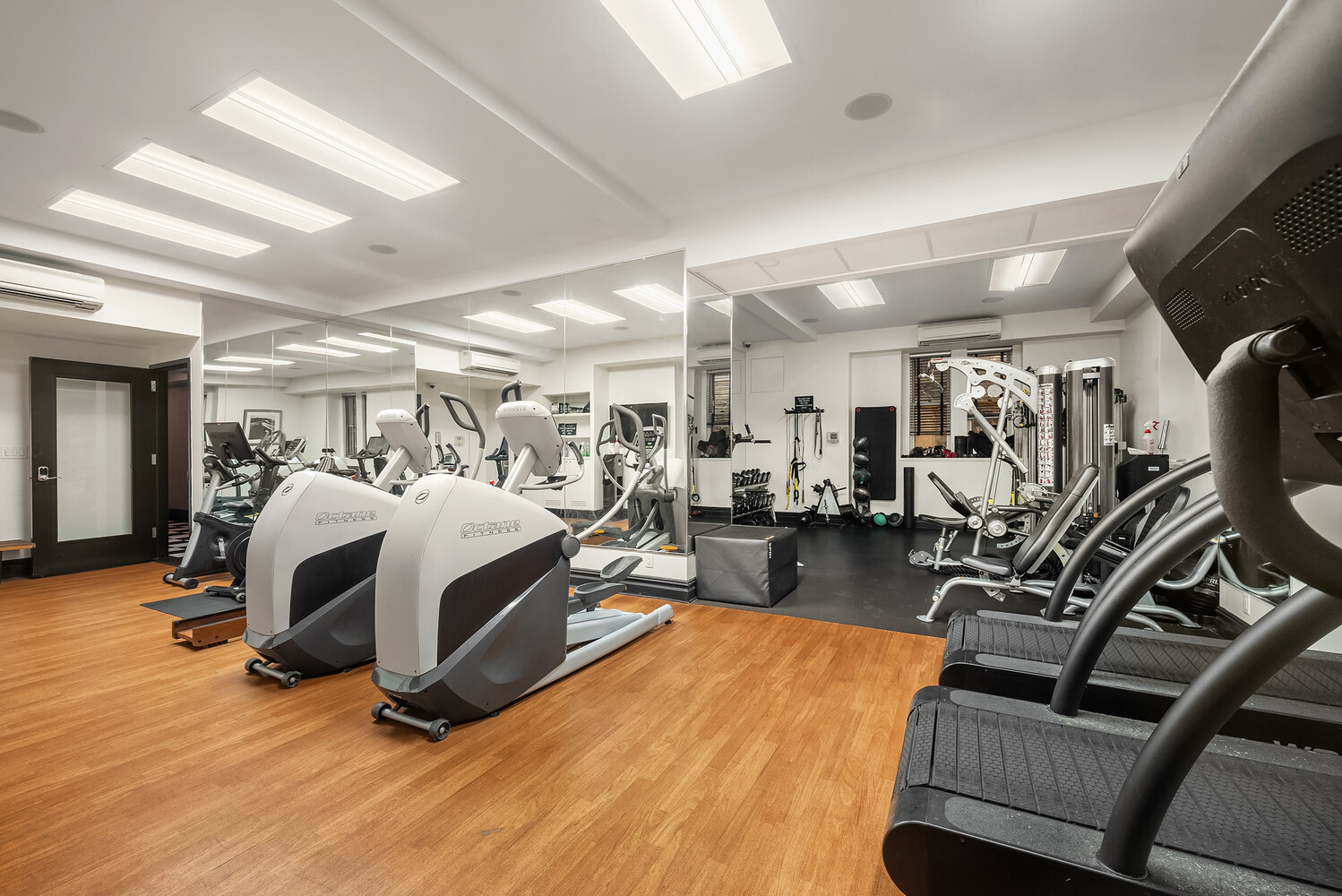 25 Fifth Avenue Greenwich Village New York NY 10003