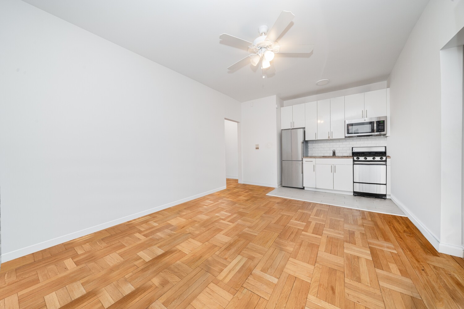 41-41 41st Street 4G Sunnyside Queens NY 11104