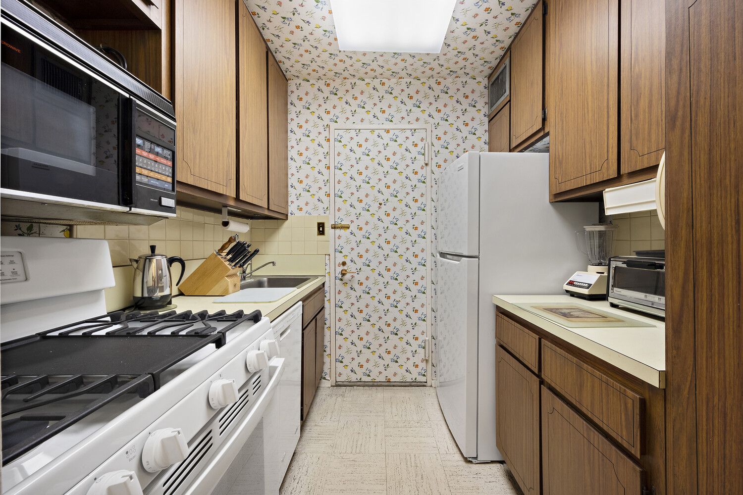 400 East 56th Street 23F Sutton Place New York NY 10022