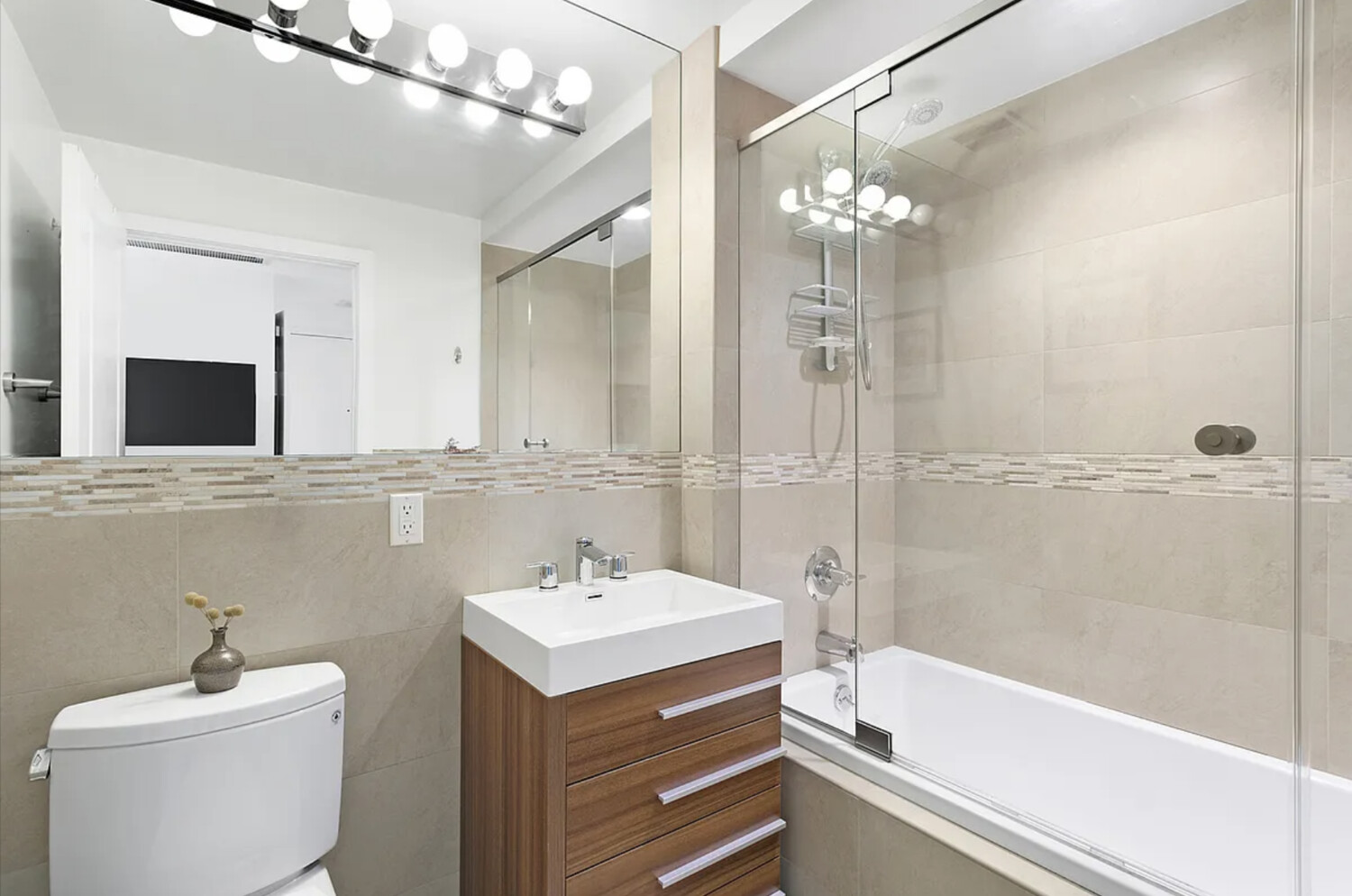 186 8th Street 2B Gowanus Brooklyn NY 11215