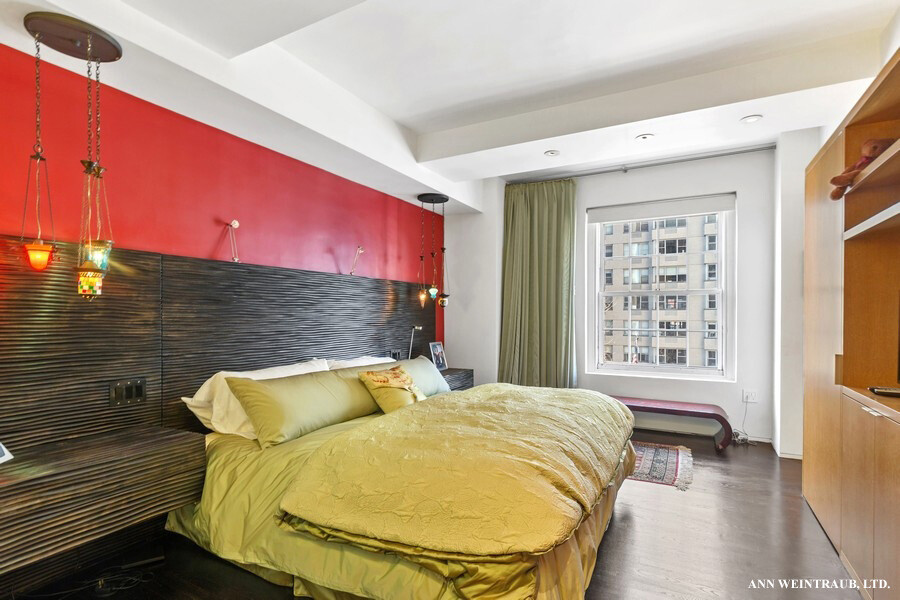 1 Fifth Avenue 5F Greenwich Village New York NY 10003