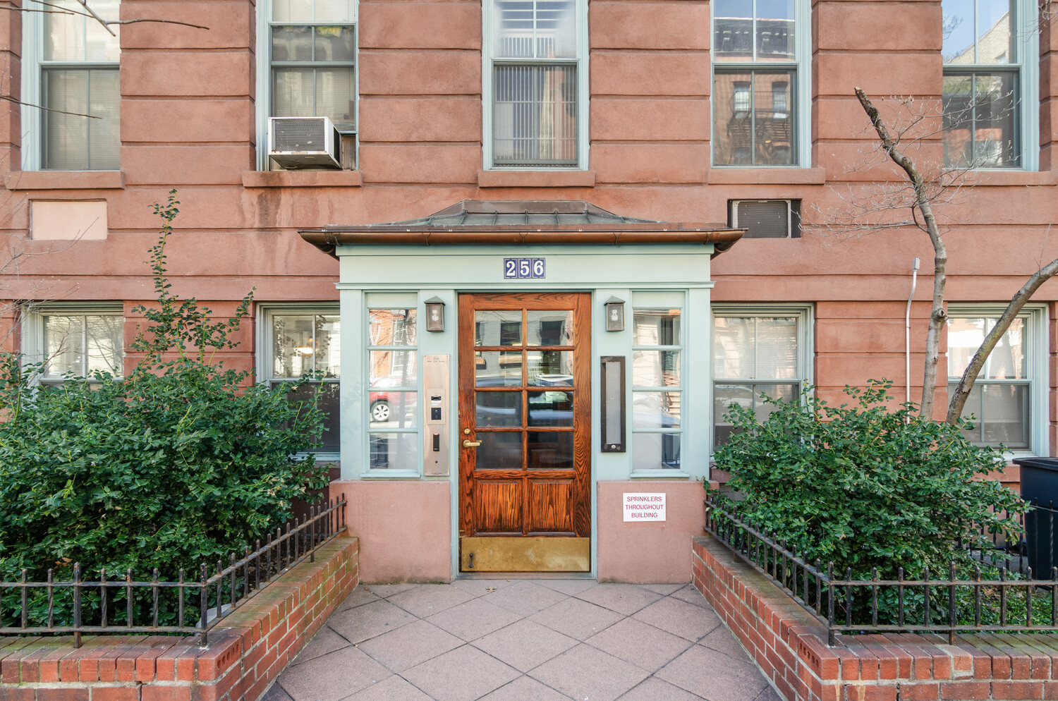 256 West 21st Street G1 Chelsea New York NY 10011