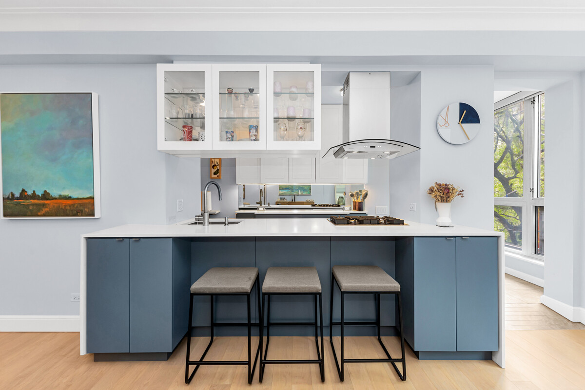 923 Fifth Avenue 4B Upper East Side New York NY 10021