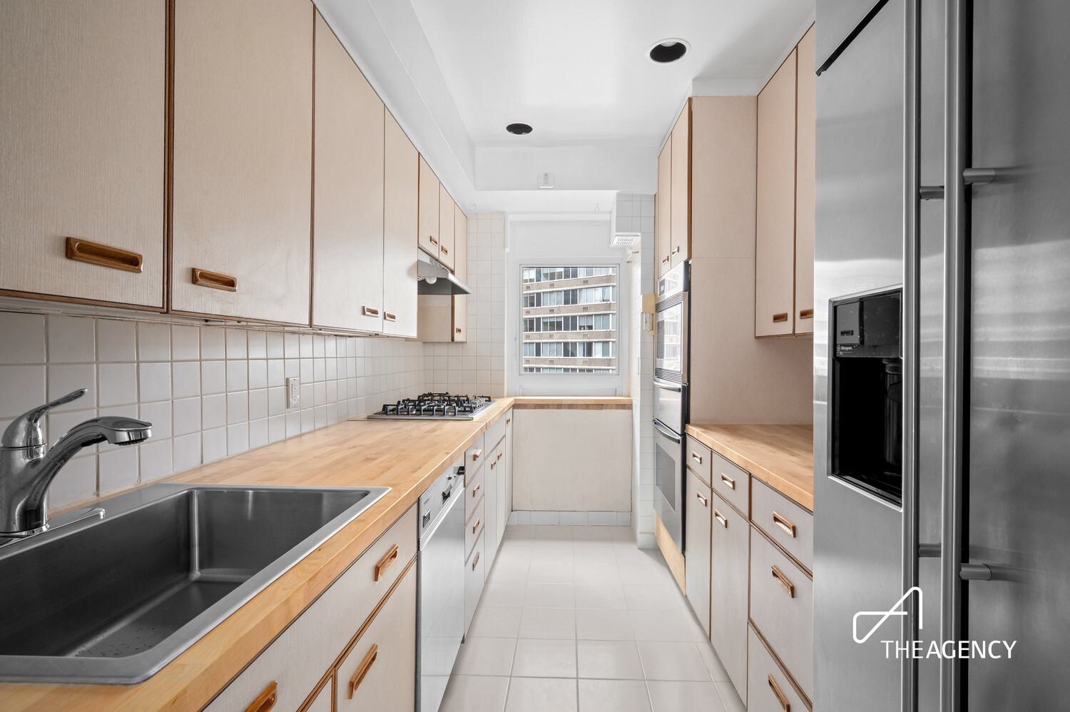 411 East 53rd Street 17L Sutton Place New York NY 10022