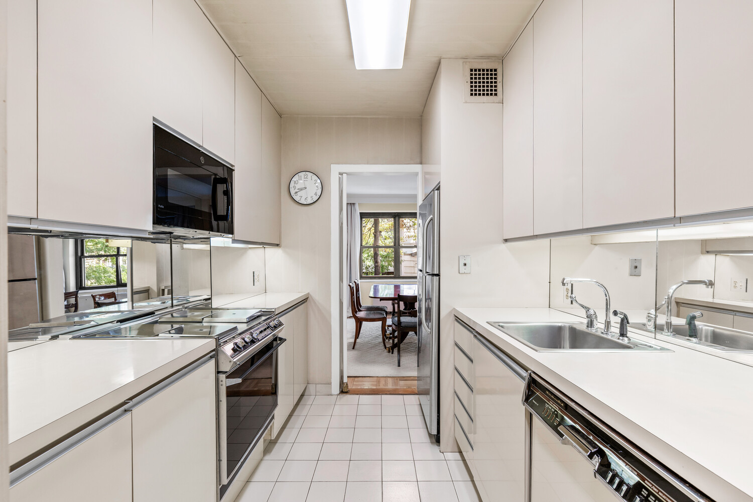 650 Park Avenue 2C Upper East Side New York NY 10065