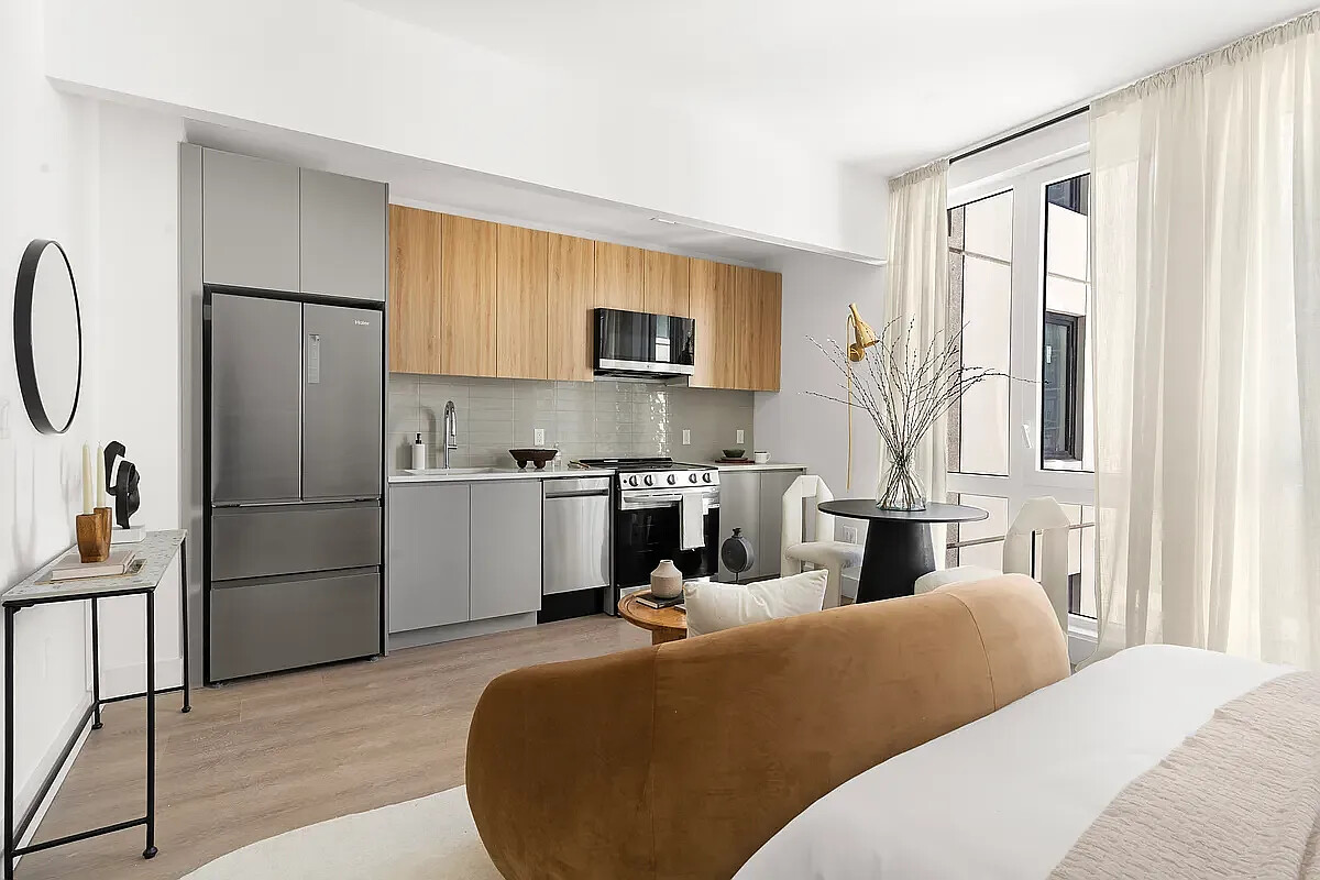 4-34 26th Avenue 211 Astoria Queens NY 11102