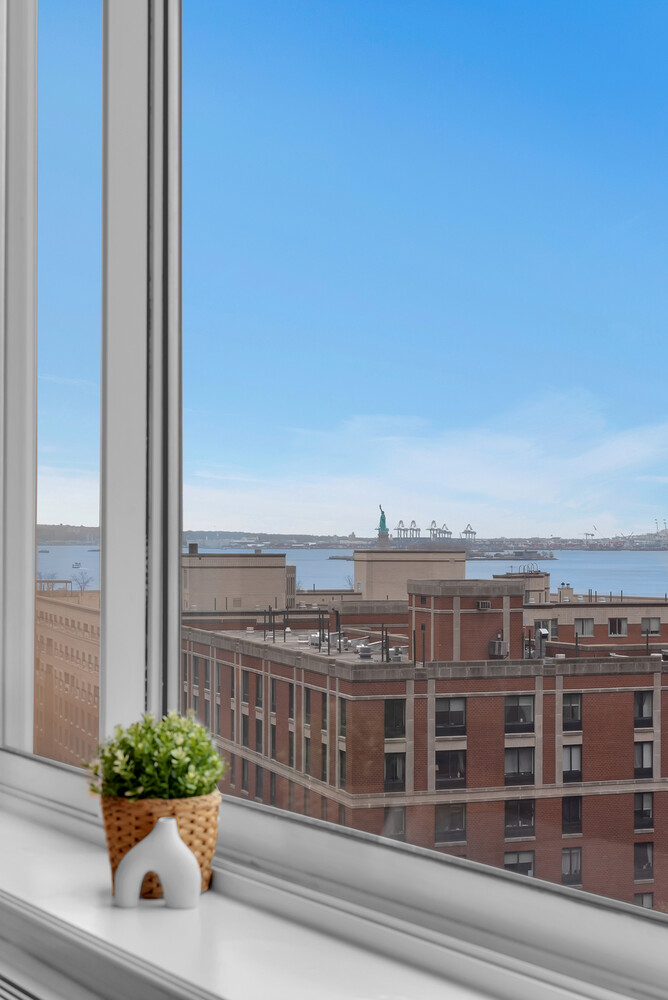 250 South End Avenue 12G Battery Park City New York NY 10280