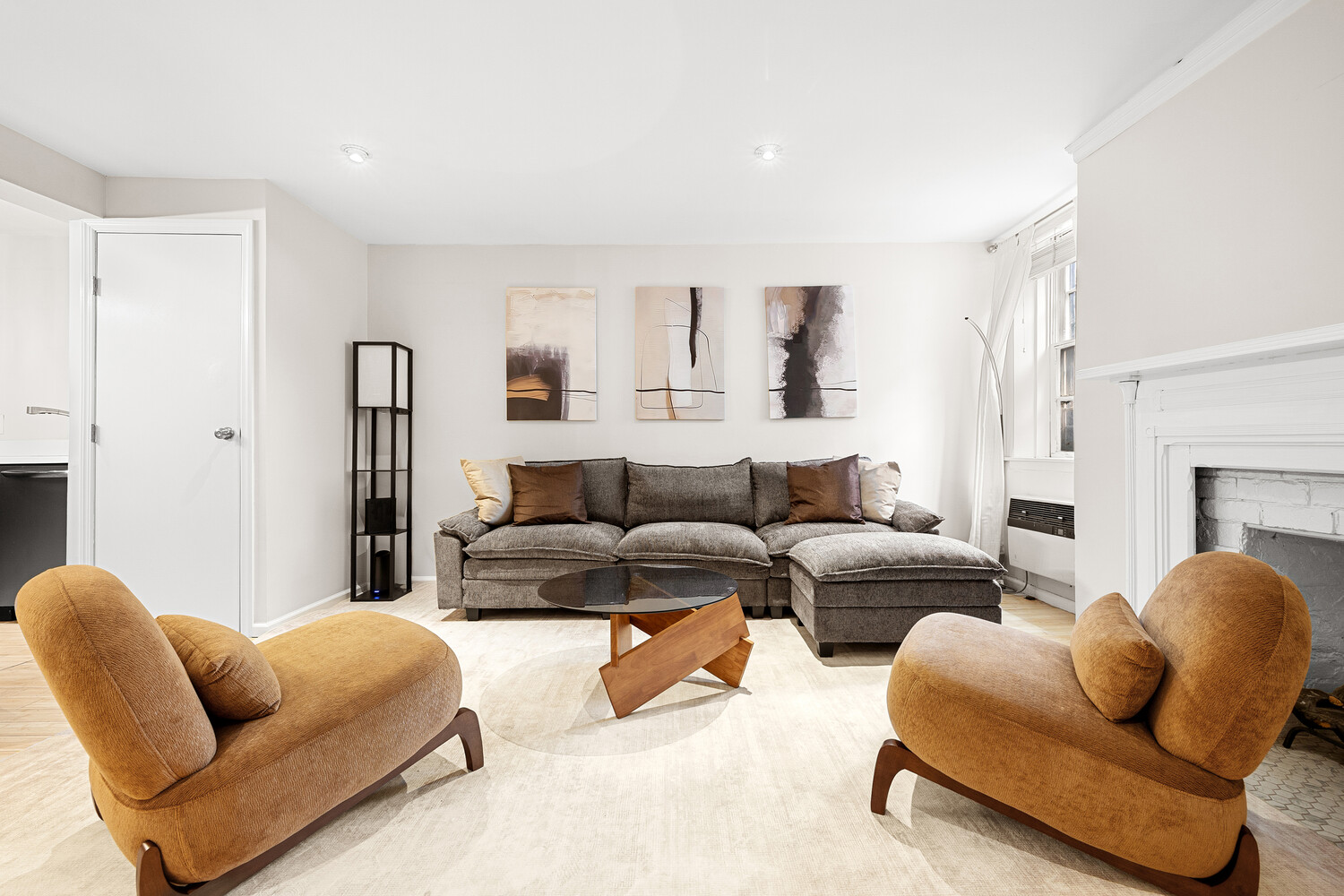 162 Ninth Avenue B Chelsea New York NY 10011