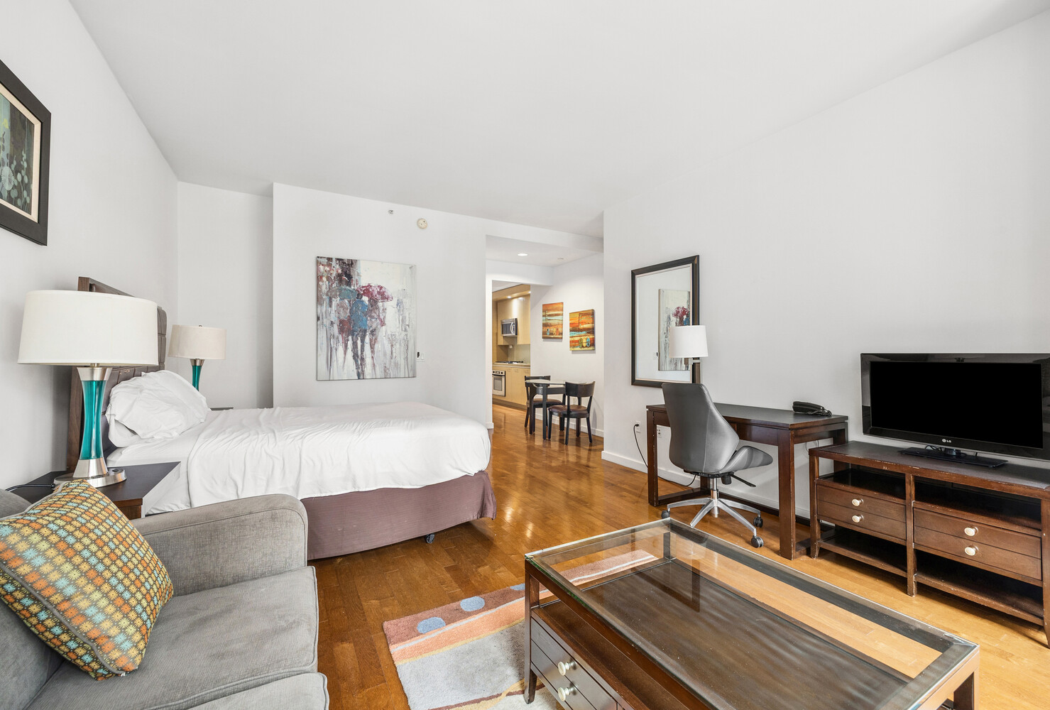 1600 Broadway Midtown West New York NY 10019