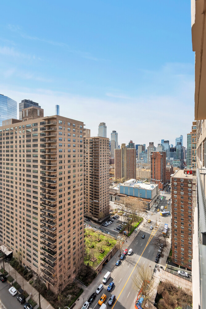 185 West End Avenue 25L Lincoln Square New York NY 10023