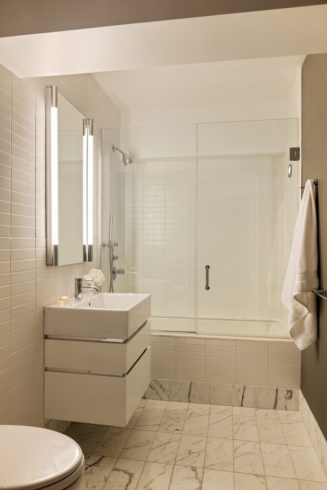421 Hudson Street 610 W. Greenwich Village New York NY 10014