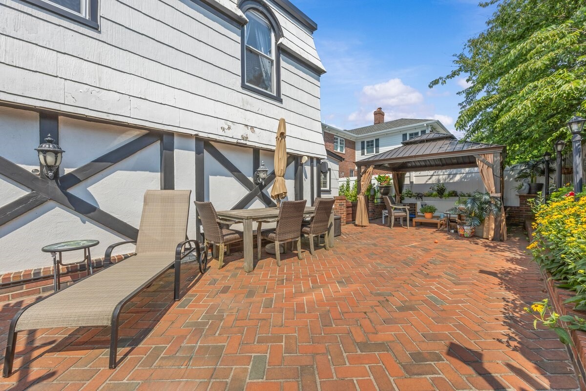 1-90 Beach 137th Street Belle Harbor Queens NY 11694