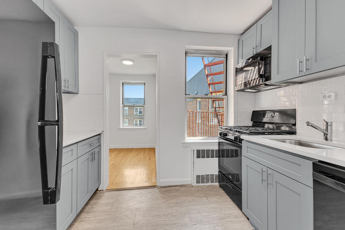 67-10 108th Street Forest Hills Queens NY 11375