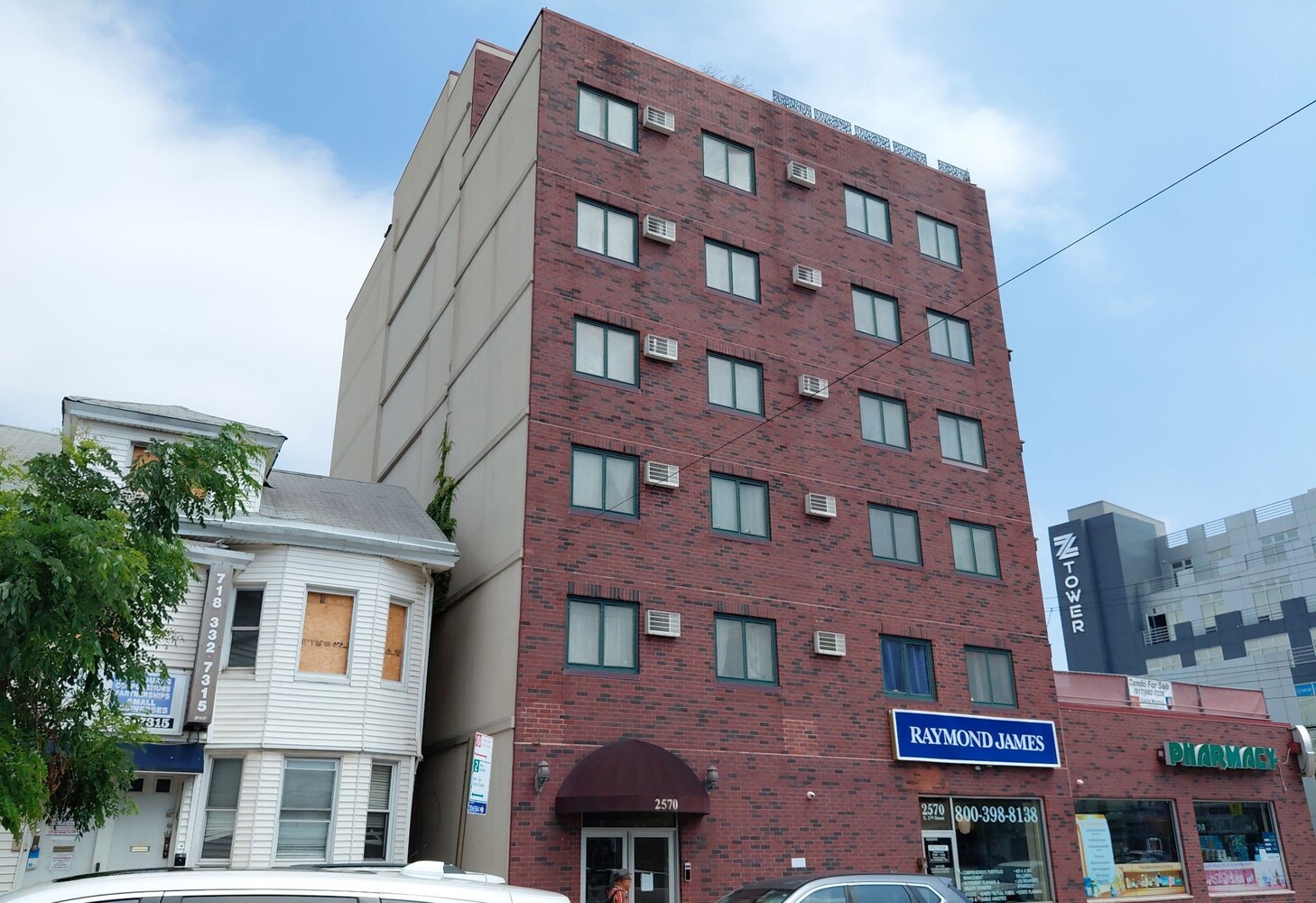 2570 East 17th Street Sheepshead Bay Brooklyn NY 11235