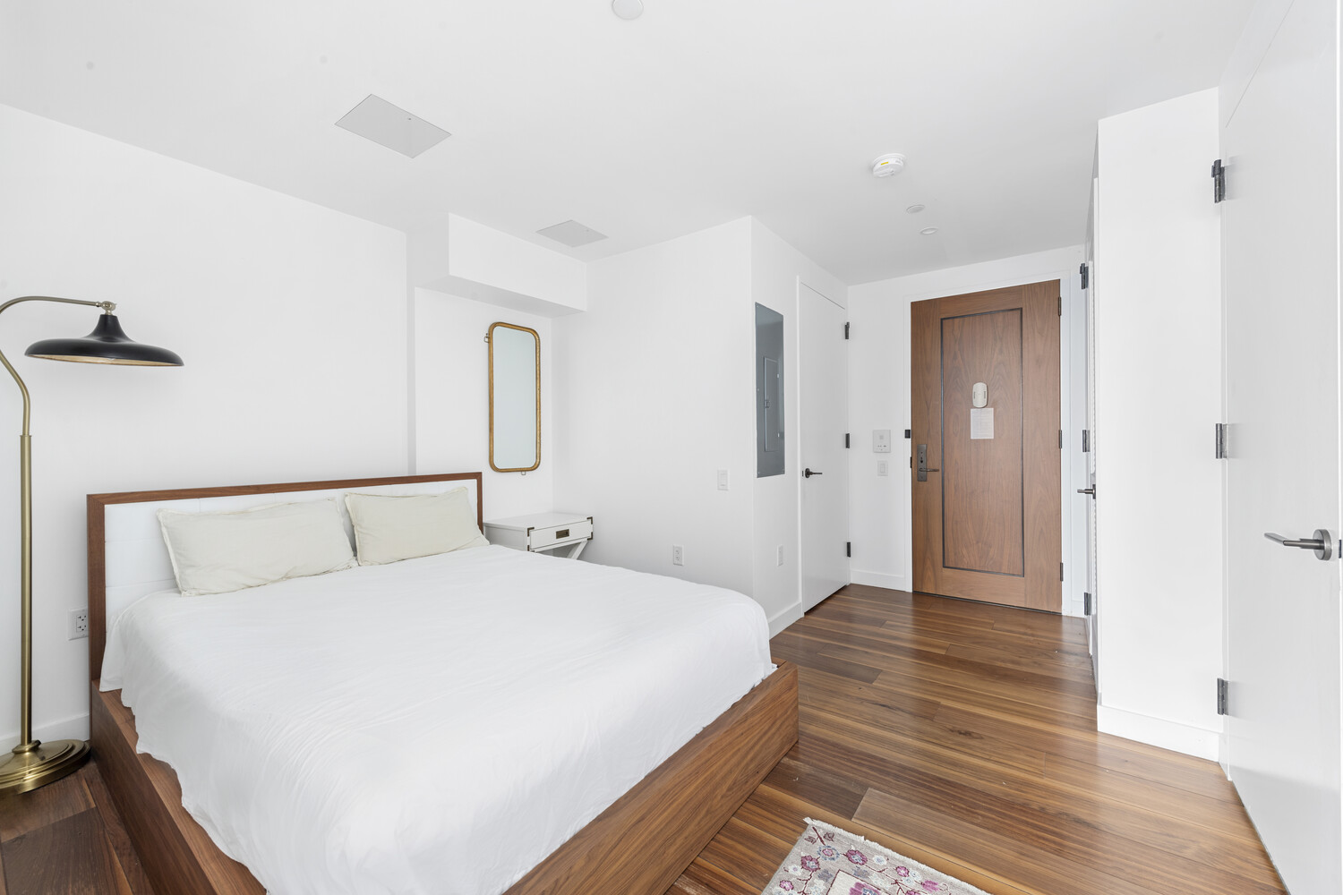 21 India Street 32F Greenpoint Brooklyn NY 11222
