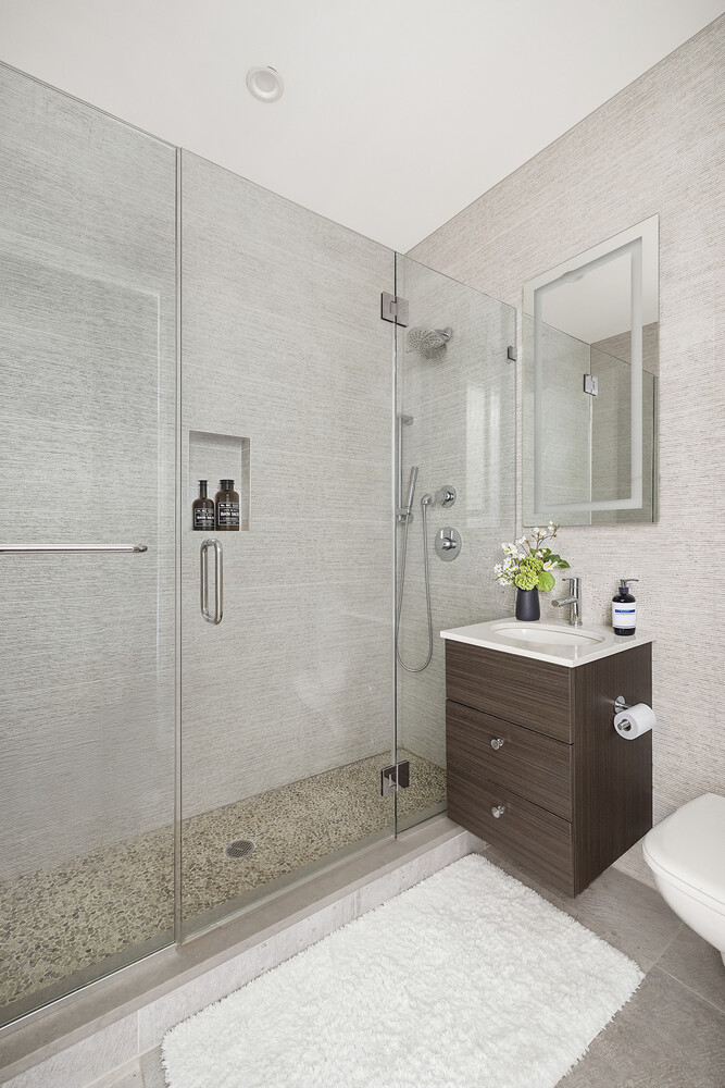 84 Oak Street 3B Greenpoint Brooklyn NY 11222