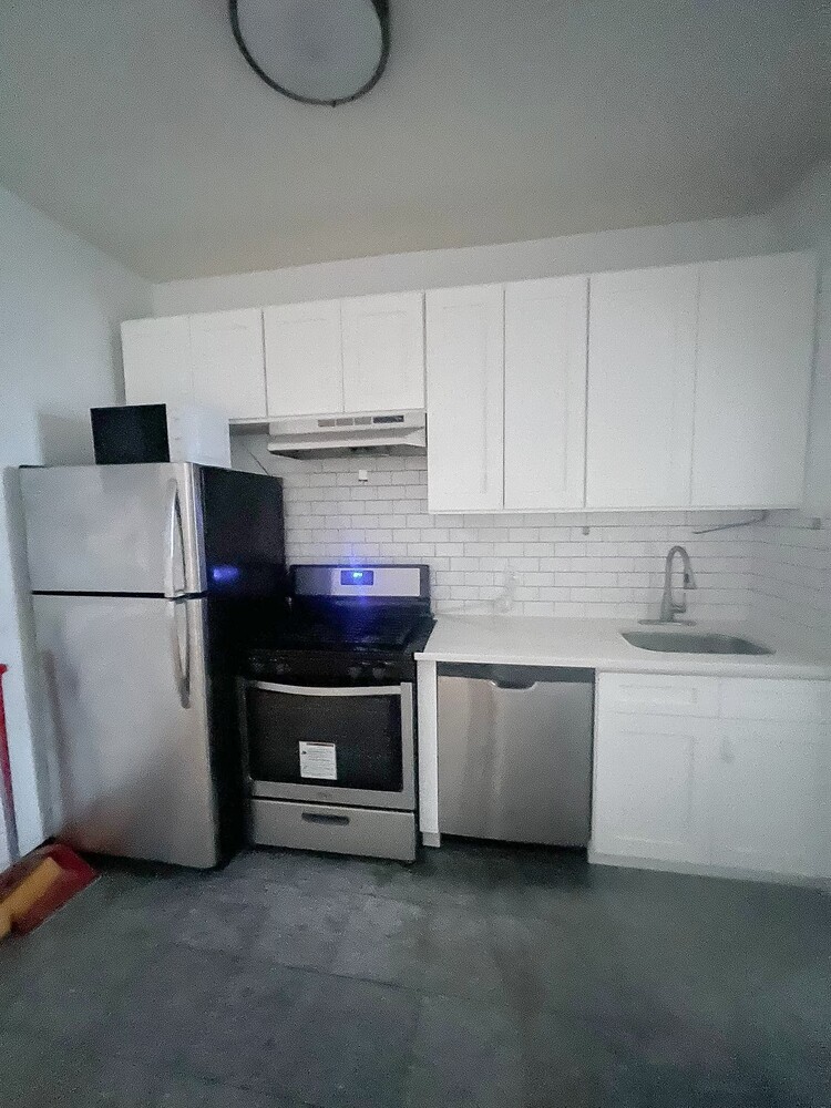 836 Broadway Stuyvesant Heights Brooklyn NY 11206