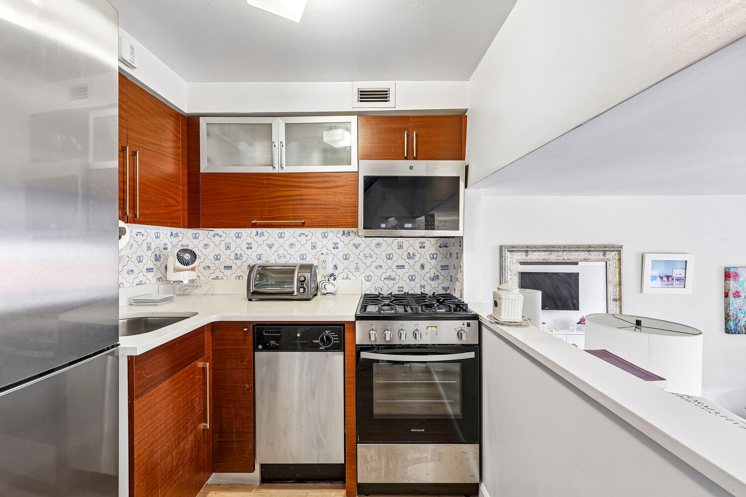 184 Thompson Street Greenwich Village New York NY 10012