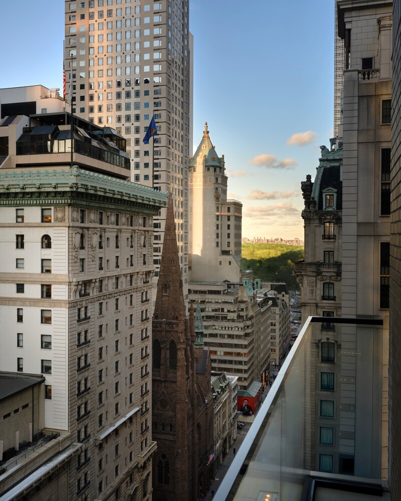 685 Fifth Avenue Midtown East New York NY 10022