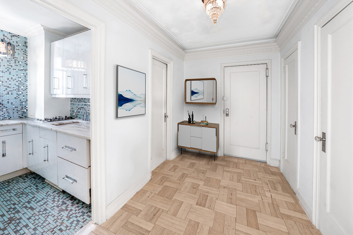 255 West 23rd Street 5DE Chelsea New York NY 10011