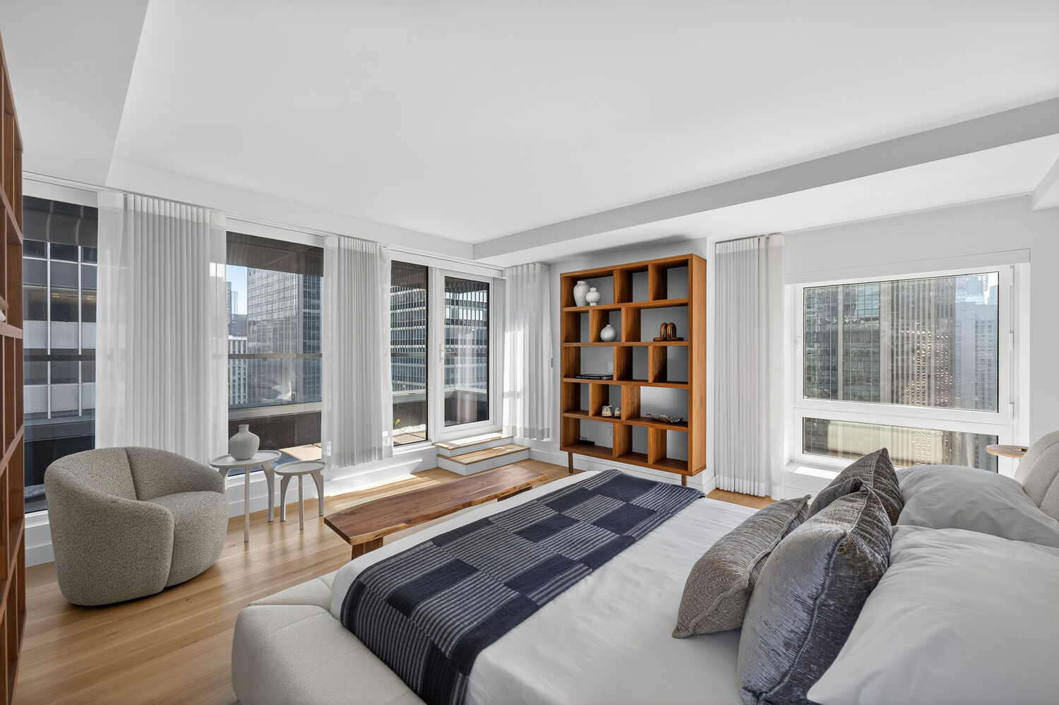 135 West 52nd Street PH4 Midtown West New York NY 10019