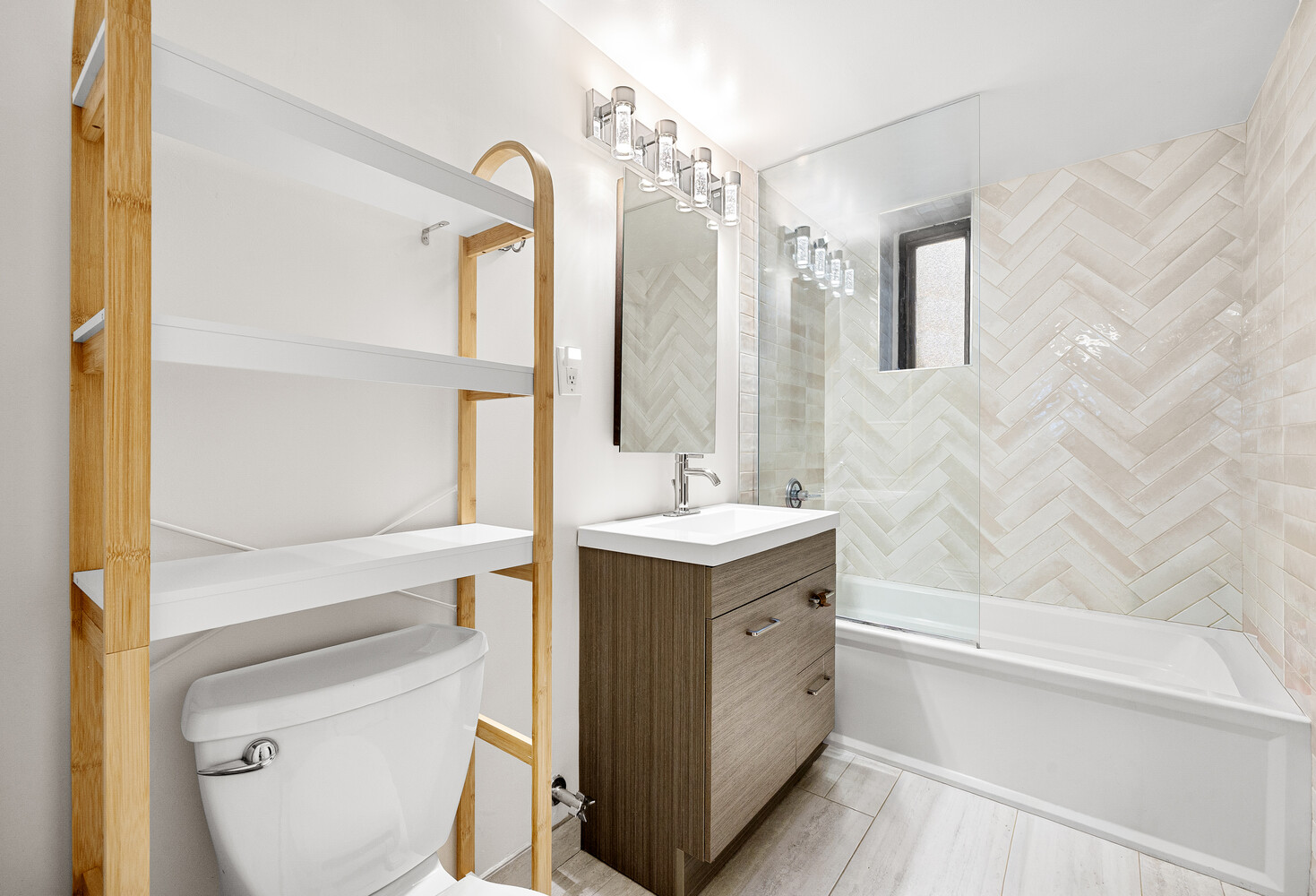162 Ninth Avenue B Chelsea New York NY 10011