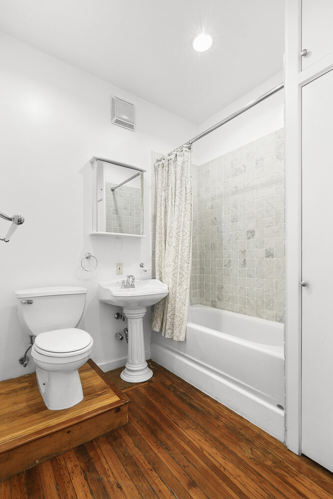 237 Lafayette Street 8E Little Italy New York NY 10012