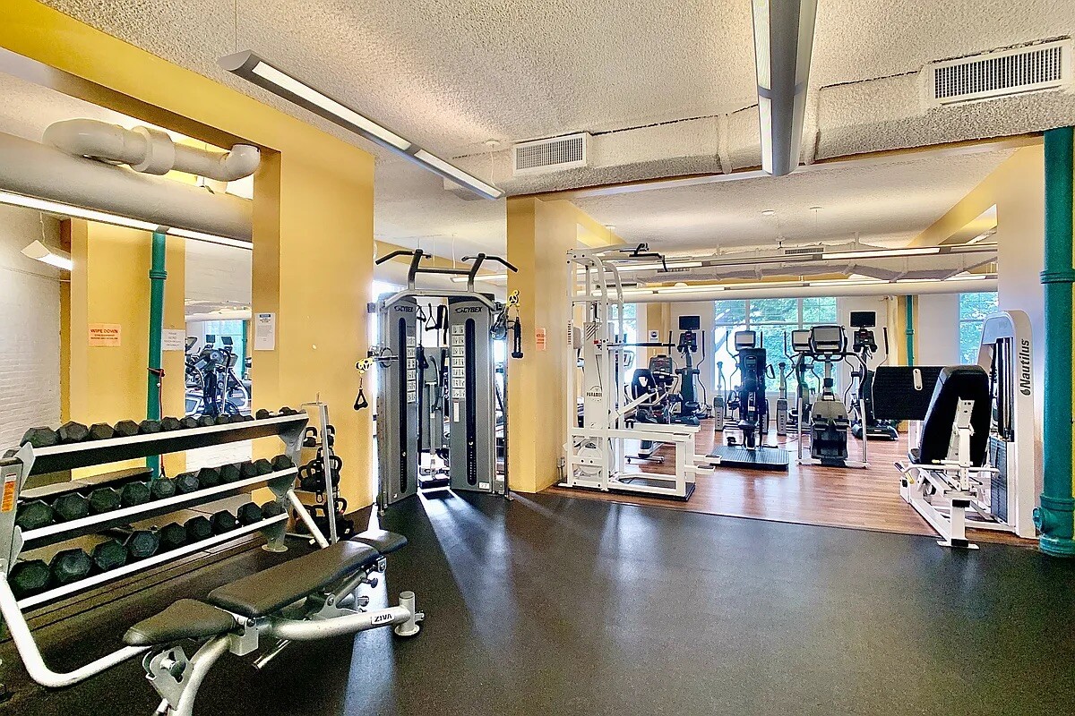 160 Cabrini Blvd. APT127 Hudson Heights New York NY 10033