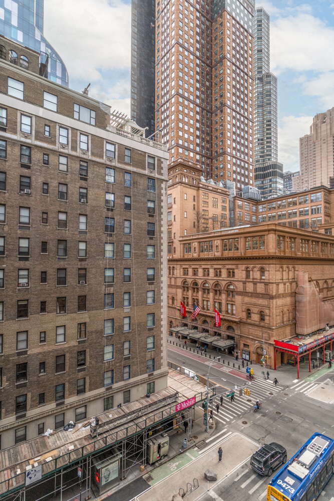 205 West 57th Street 6AC Midtown West New York NY 10019