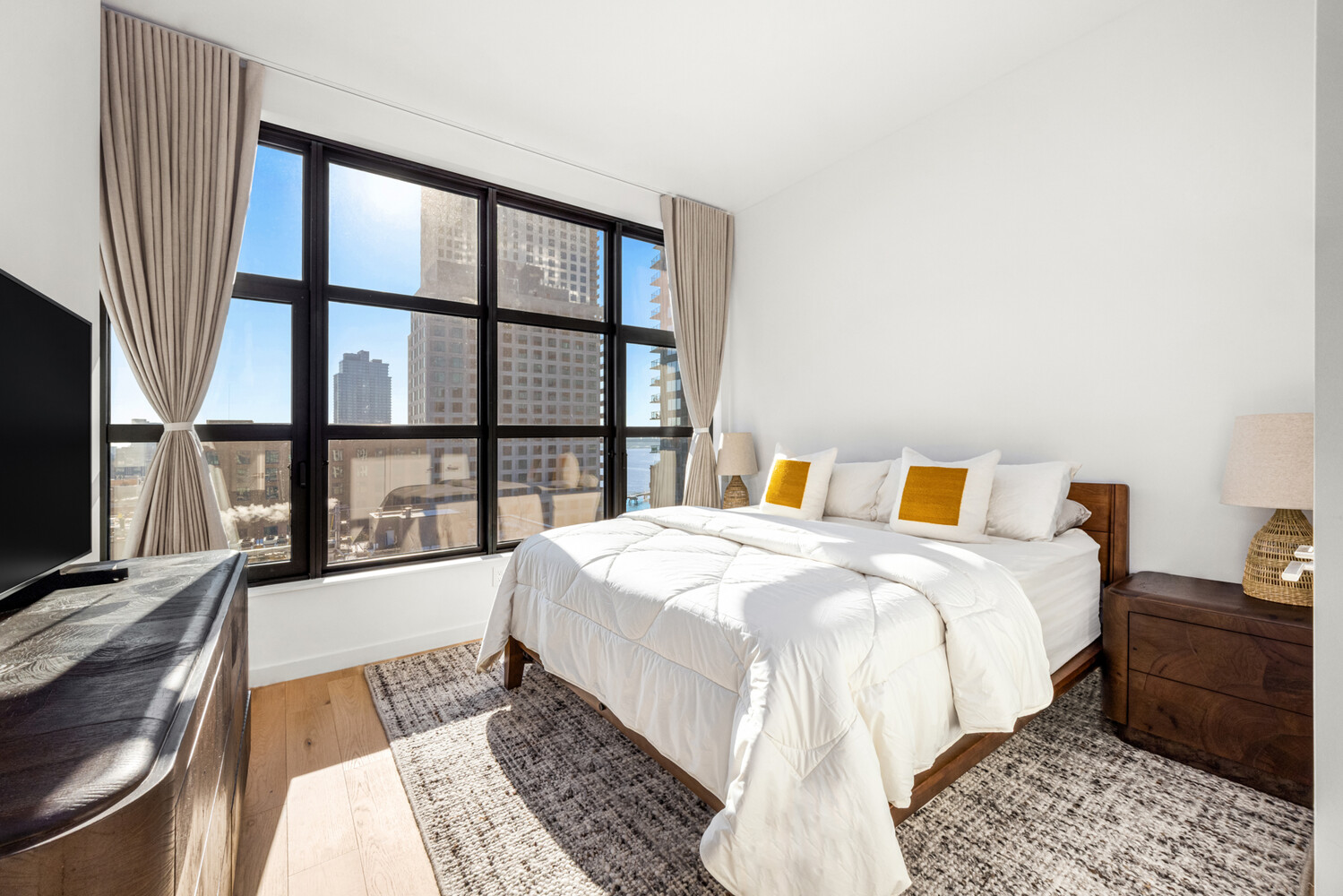 29 Huron Street 10DE Greenpoint Brooklyn NY 11222