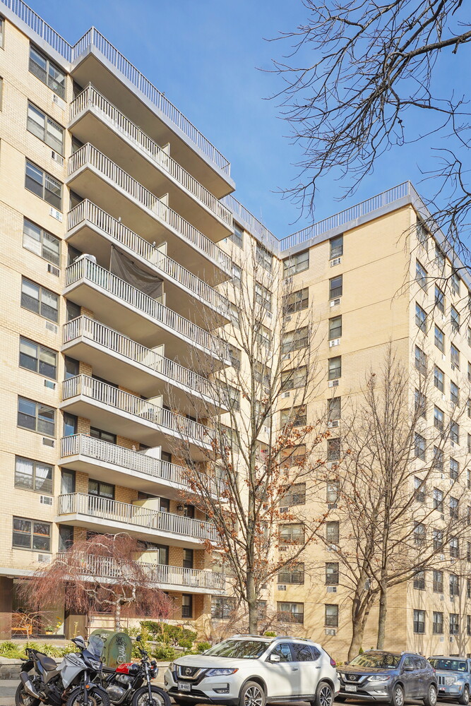 39-60 54th Street 7N Woodside Queens NY 11377