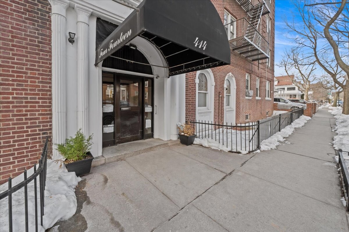 414 Albemarle Road 5A Kensington Brooklyn NY 11218