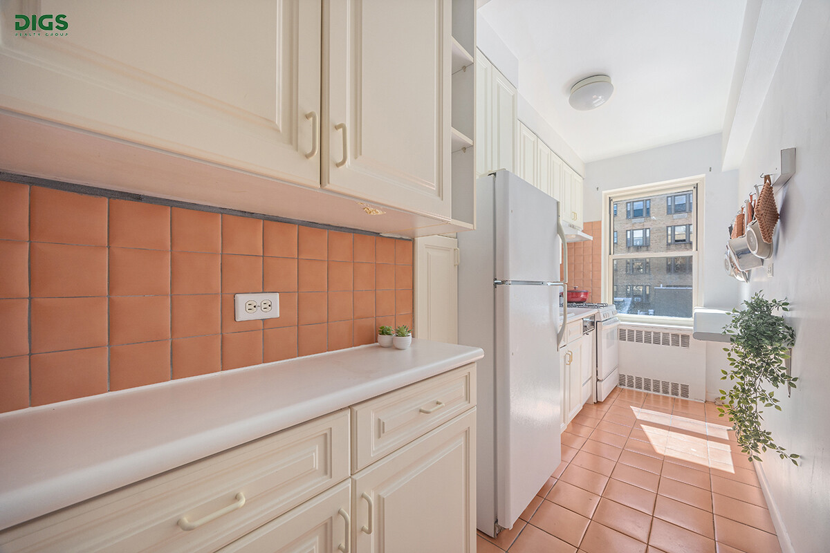 320 West 76th Street 10G Upper West Side New York NY 10023